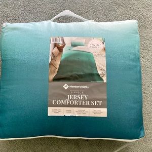 Members Mark Jersey Comforter set twin/twin XL